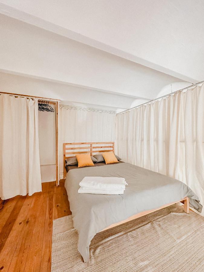 Agradable Piso Compartido Apartment Barcelona Exterior photo
